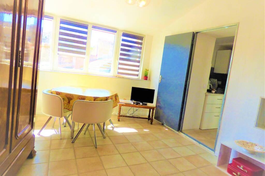 דירות La Terrasse Ensoleillee Arles Camargue מראה חיצוני תמונה